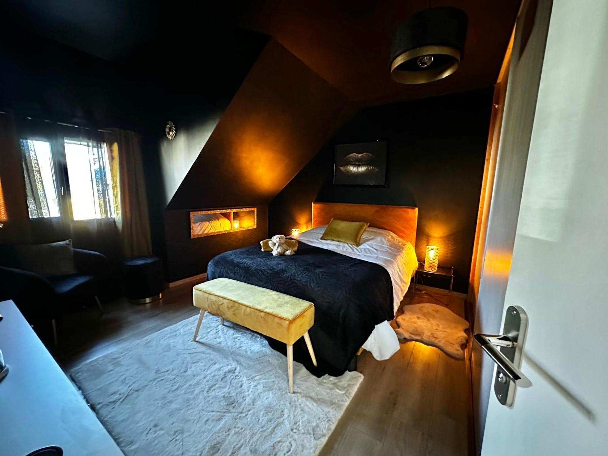 Les Temps Heureux Exclusivement Familles Villa Quimper Exterior foto